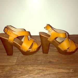 Candie’s Cognac Pumps